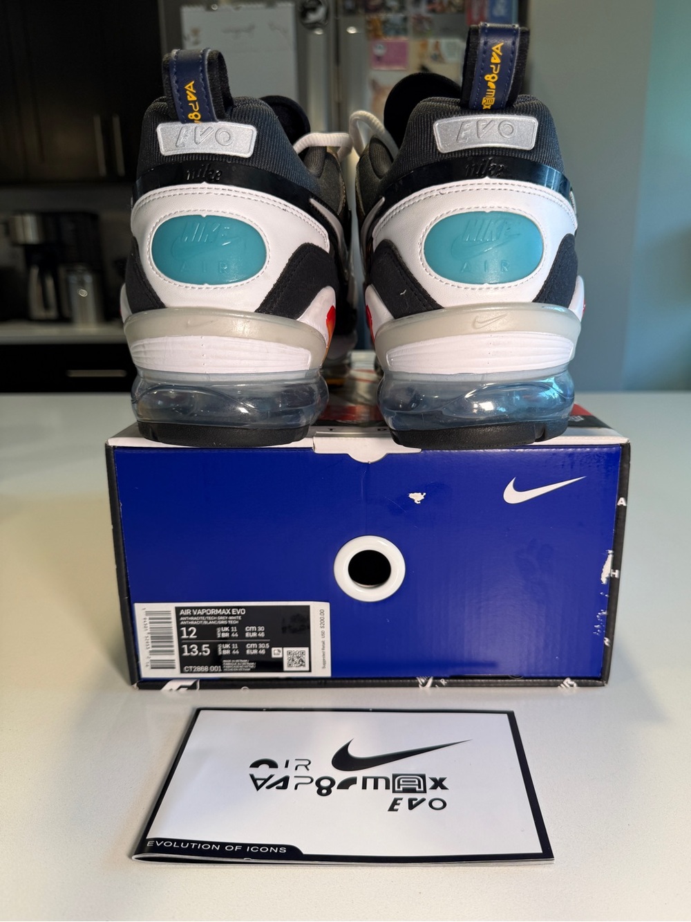 NIKE - VaporMax Evo Anthracite Tech Grey White in Menβs Size 12 - Picture 3 of 16